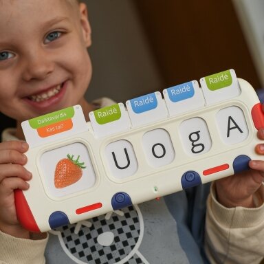 Lietuviškai įgarsintos šnekančios skaitymo kortelės SKILSAS SK2 skaitymo, rašybos ir matematikos įgūdžiams lavinti Lietuviškai įgarsintos šnekančios skaitymo kortelės SKILSAS SK2 skaitymo, rašybos ir matematikos įgūdžiams lavinti